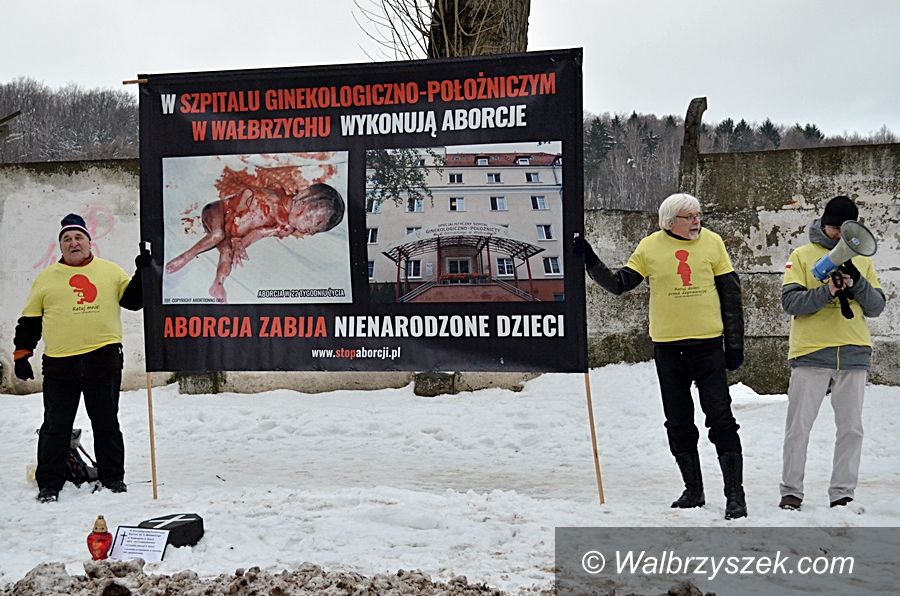 Wałbrzych: Pikieta antyaborcyjna przed szpitalem ginekologicznym