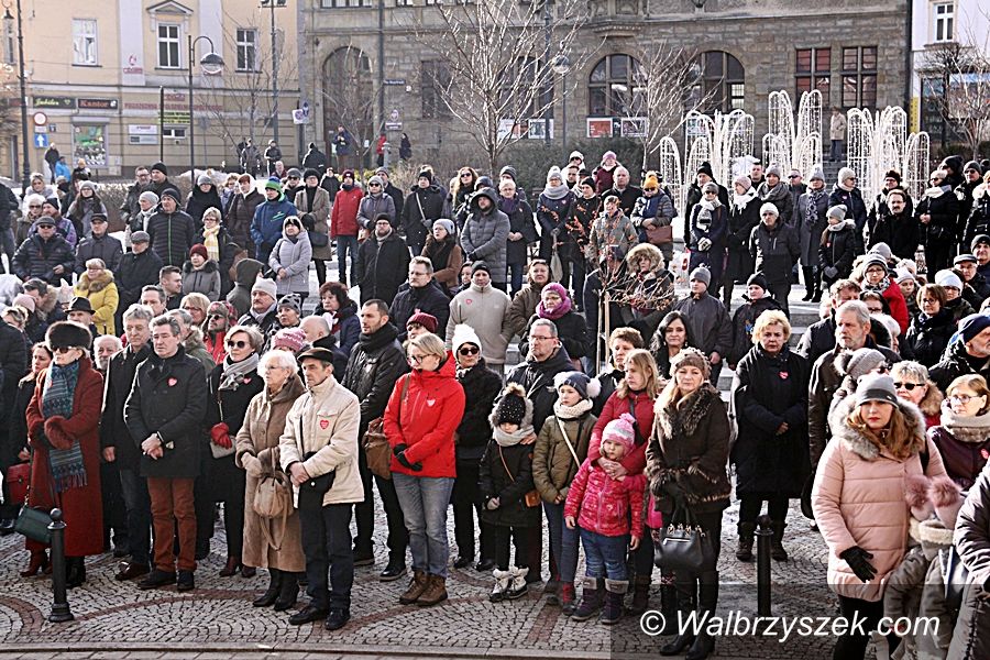Wałbrzych: Wałbrzyszanie pożegnali Pawła Adamowicza