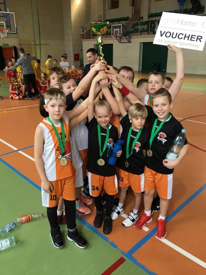 Szczawno-Zdrój: Koszykarski weekend MKS–u