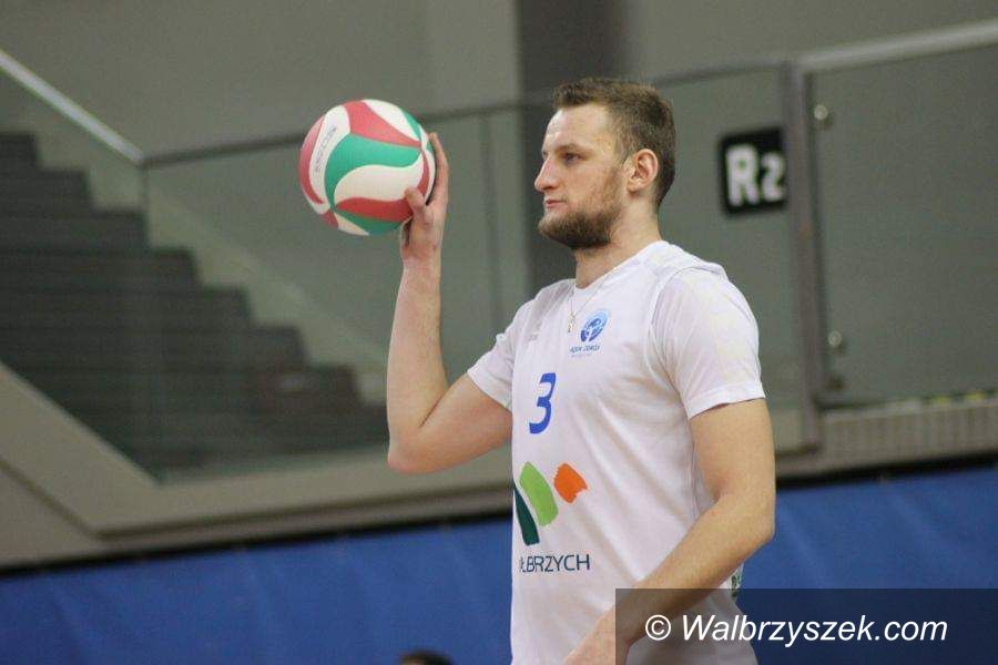 Wałbrzych: II liga siatkówki mężczyzn: Wymęczona wygrana