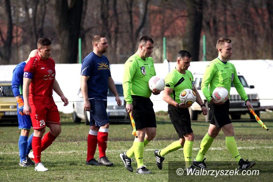 Głuszyca: Piłkarska klasa A: 17 minut, które wstrząsnęły Iskrą
