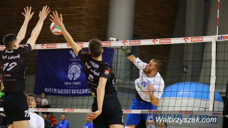 Wałbrzych: II liga siatkówki: Wygrana po walce