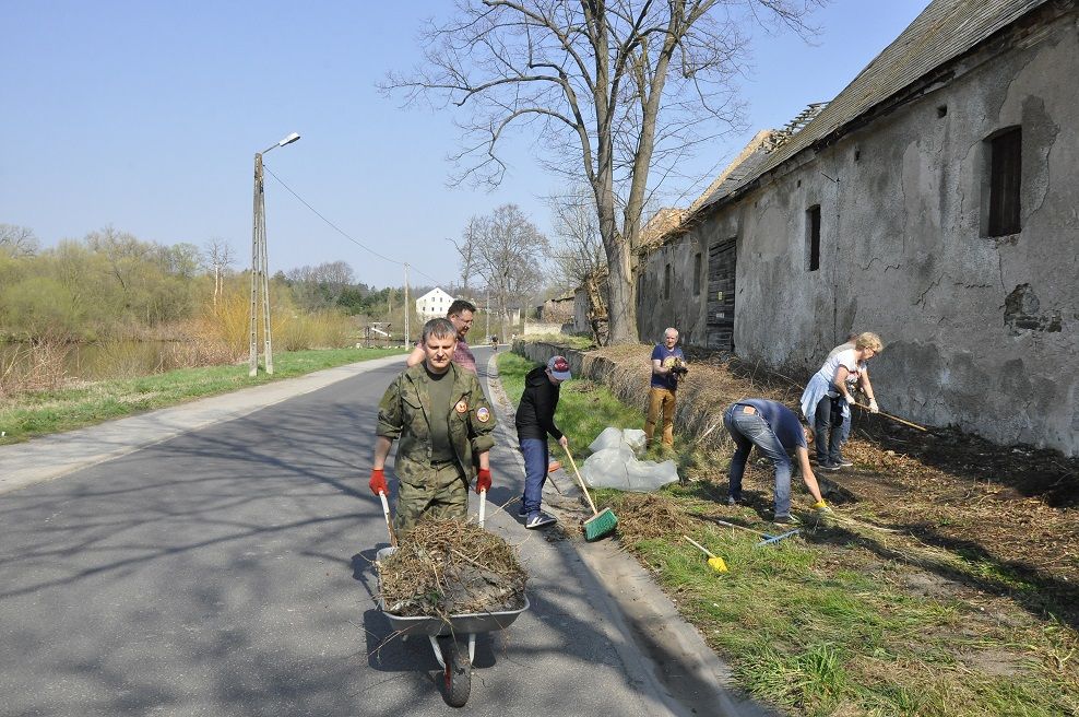 REGION: Kolejna akcja miłośników zabytków