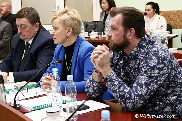 REGION, Boguszów-Gorce/powiat wałbrzyski: Powiatowi radni wyrazili zgodę na zwolnienie z pracy Jolanty Woźniak
