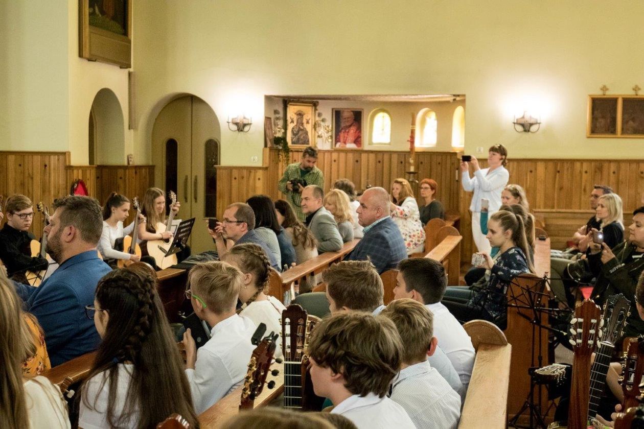 REGION, Jedlina-Zdrój: Gitarowa pasja