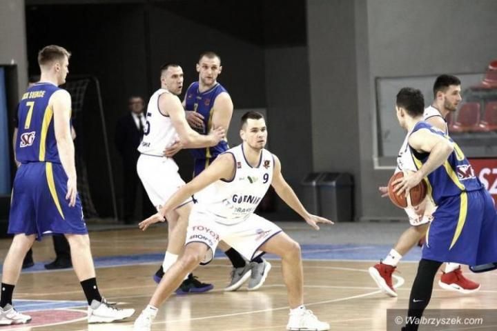 Wałbrzych: Kulka w Górniku