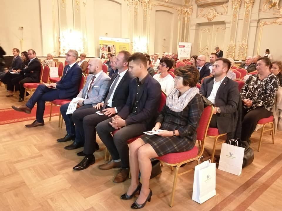 REGION, Szczawno-Zdrój: Samorząd i biznes