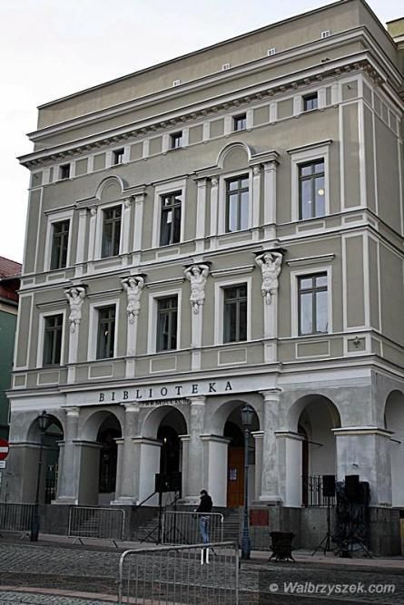 Wałbrzych: Październik w bibliotece