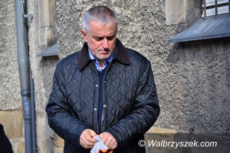 Wałbrzych: Bluszcz na Ratuszu
