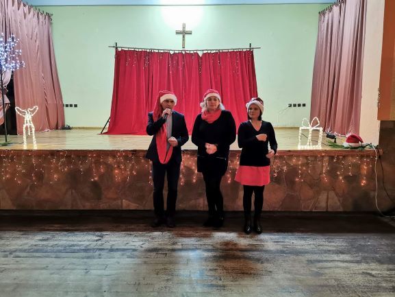 REGION, Stare Bogaczowice: Zapalili choinkę