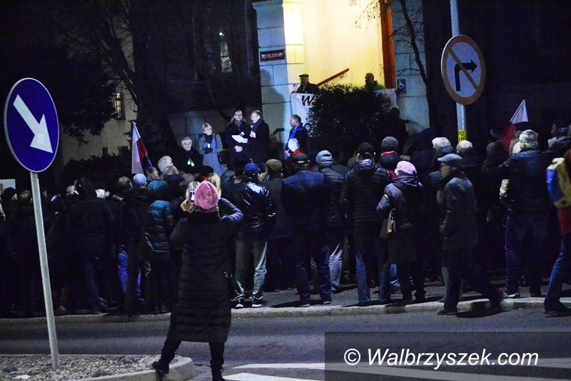 Wałbrzych: Protest pod sądem