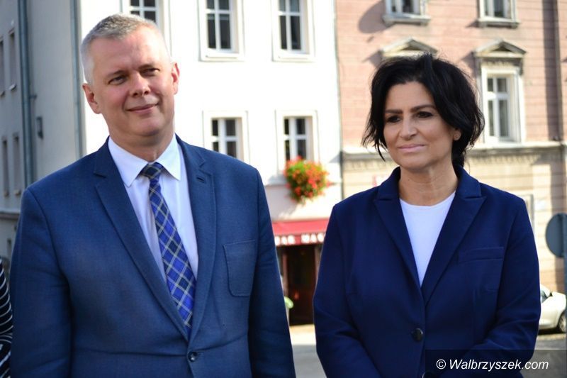 Kraj/Region: Siemoniak przegrał z kretesem