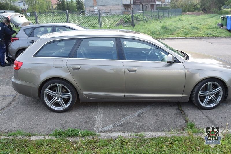 REGION, Głuszyca: Pasażer został w aucie