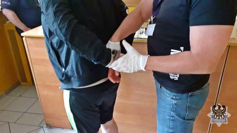 Wałbrzych/powiat wałbrzyski: Na zakazie i z narkotykami