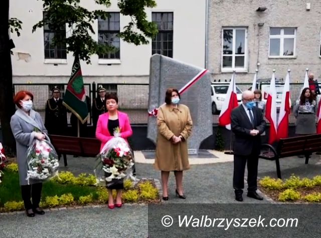 Wałbrzych: Pomnik na rocznicę