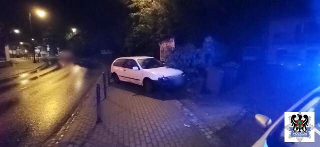 REGION, Szczawno-Zdrój: Prosto w mur