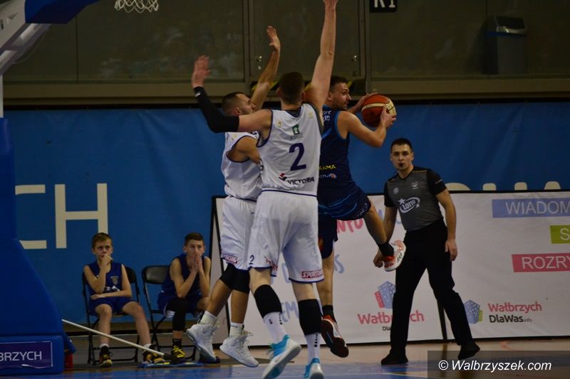 Wałbrzych/Kraj: Liga ze sponsorem