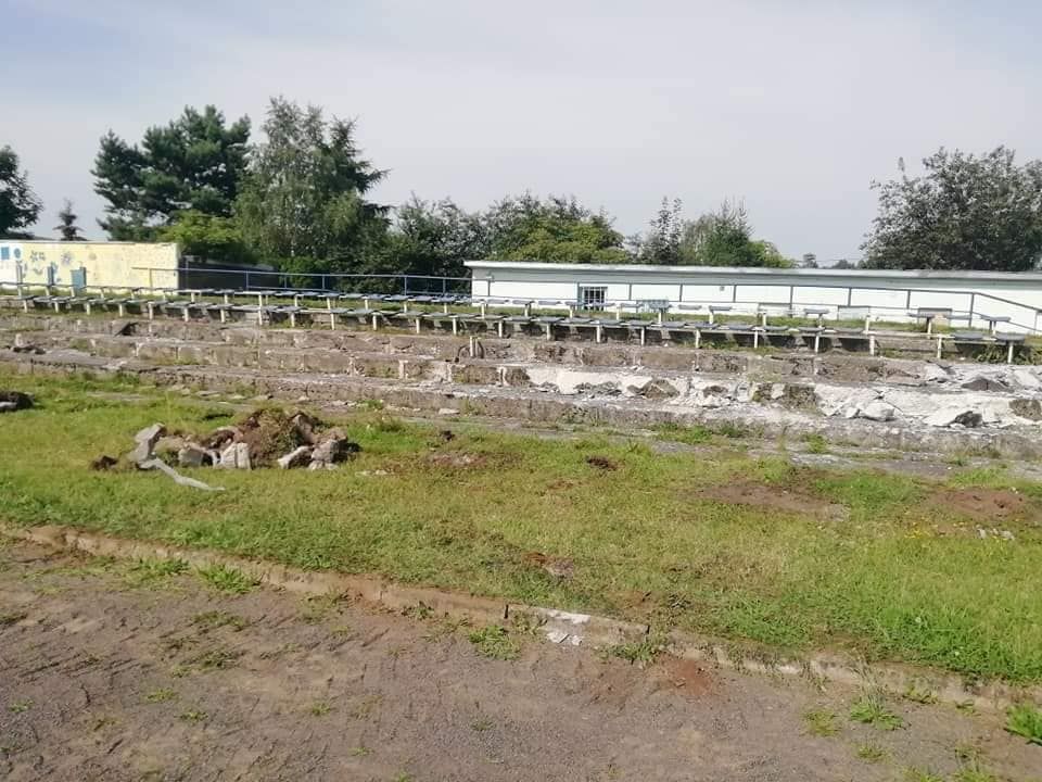 REGION, Mieroszów: Remontują trybuny