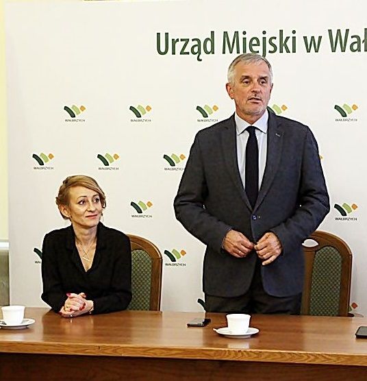 Wałbrzych: Szczepienia i ostrożność