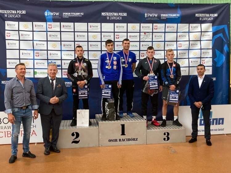 Wałbrzych/Kraj: Kaczor z medalem