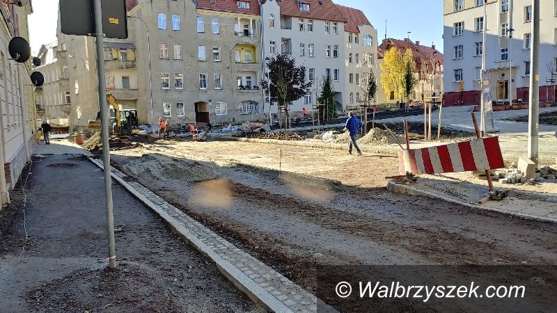 Wałbrzych: Zmiany na Placu Konstytucji