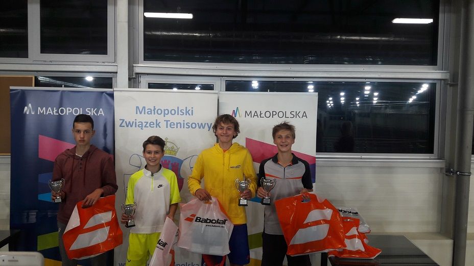 Szczawno-Zdrój: Janek z trofeum