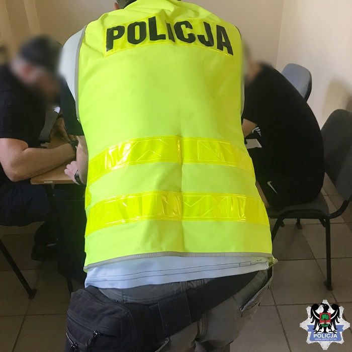 Wałbrzych: Pokój im się nie podobał?