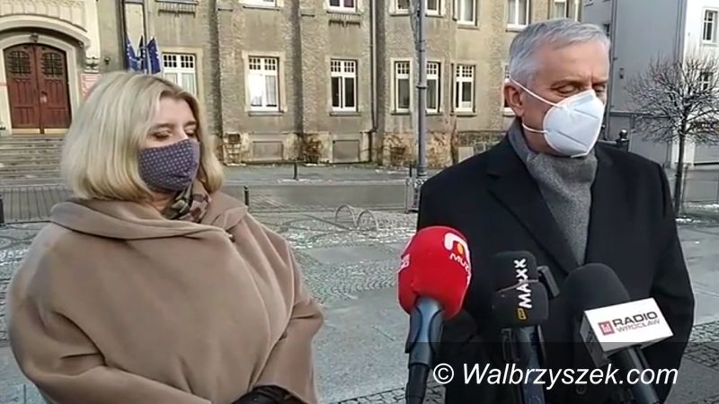 Wałbrzych/REGION: Samorządy gaszą światło