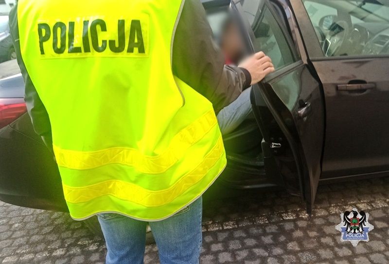 Wałbrzych/powiat wałbrzyski: Pięciu z narkotykami