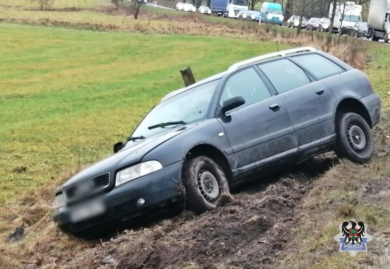 REGION, Głuszyca: Najechała mu na stopę