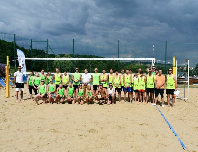Świebodzice: Plażowa rywalizacja