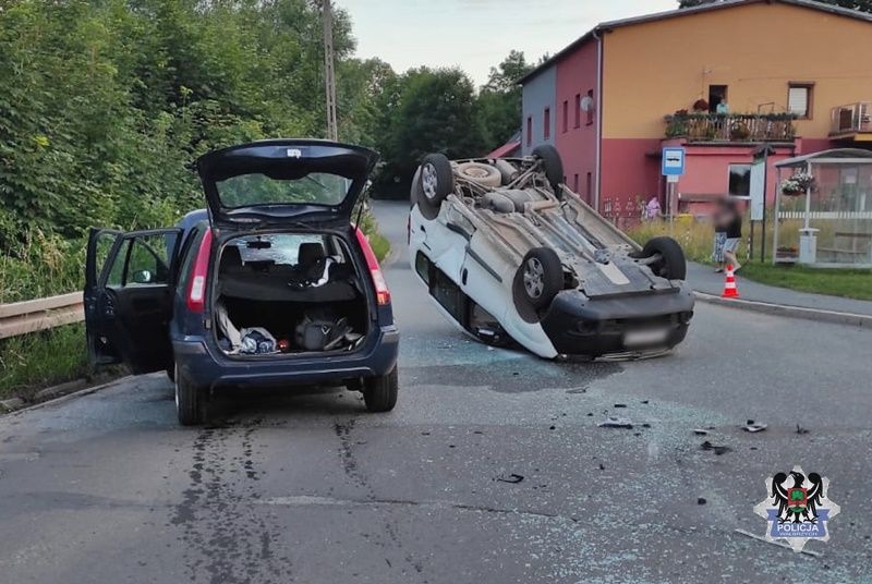 REGION, Rybnica Leśna: Dachowanie w Rybnicy