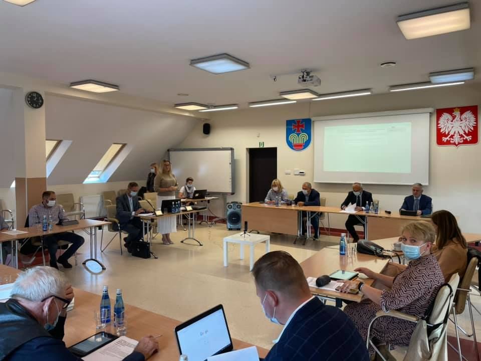 REGION, Stare Bogaczowice: Stare Bogaczowice solidarne z dyrektor