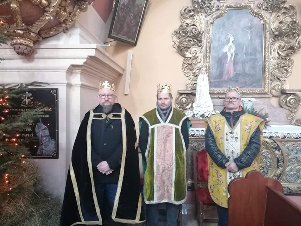 REGION, Stare Bogaczowice: Msza, Jasełka i Orszak