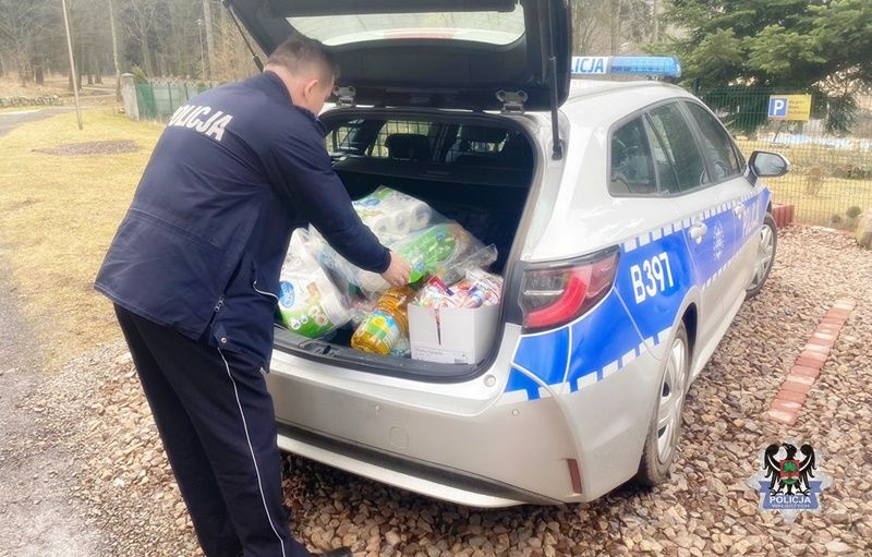 powiat wałbrzyski: Policjanci dla uchodźców