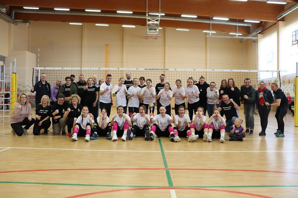 Wałbrzych/Kraj: Młodziczki są w półfinale