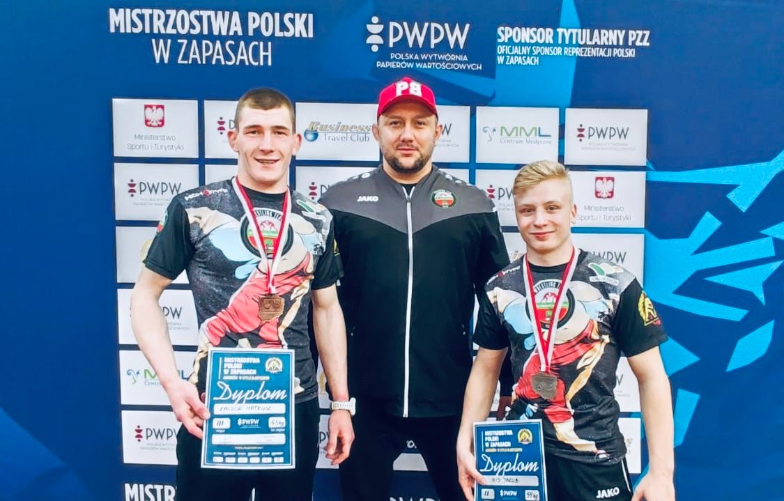 Wałbrzych/Kraj: Dwa medale zapaśników