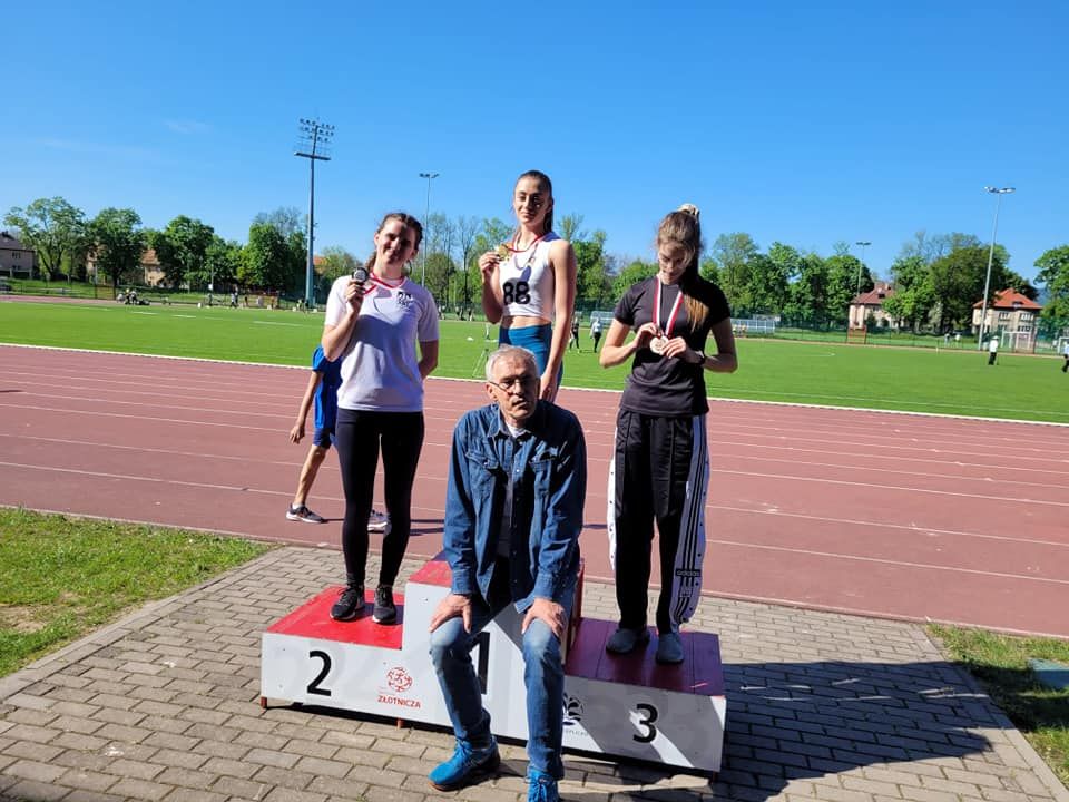 Wałbrzych/REGION: Grad medali i rekordów