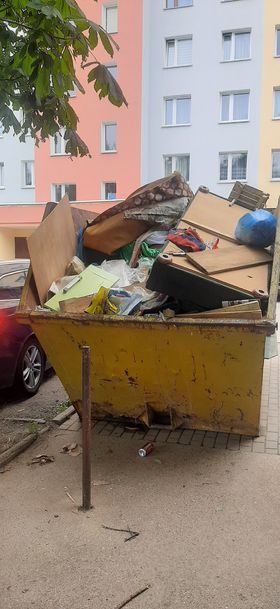 Wałbrzych: Kto ma to wywieźć?