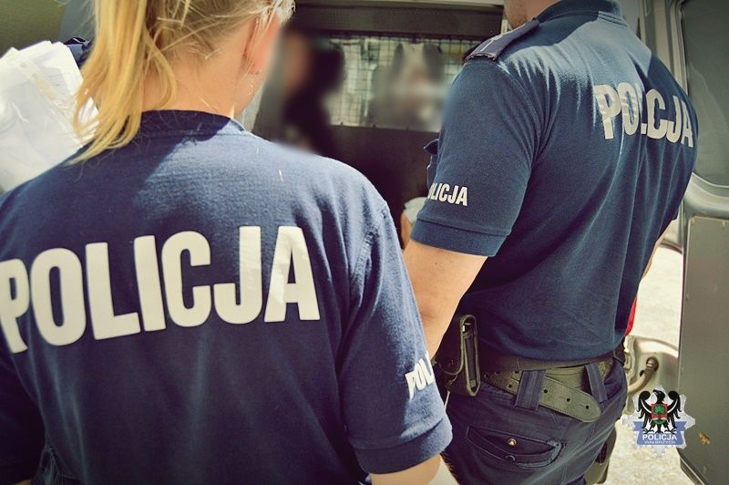 REGION, Sokołowsko: Para wyposażona w noże