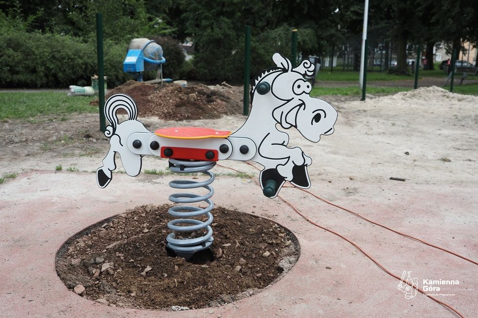 REGION, Kamienna Góra: Cztery nowe place