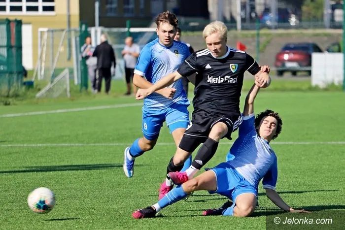 Jelenia Góra: Juniorzy ulegli Karkonoszom