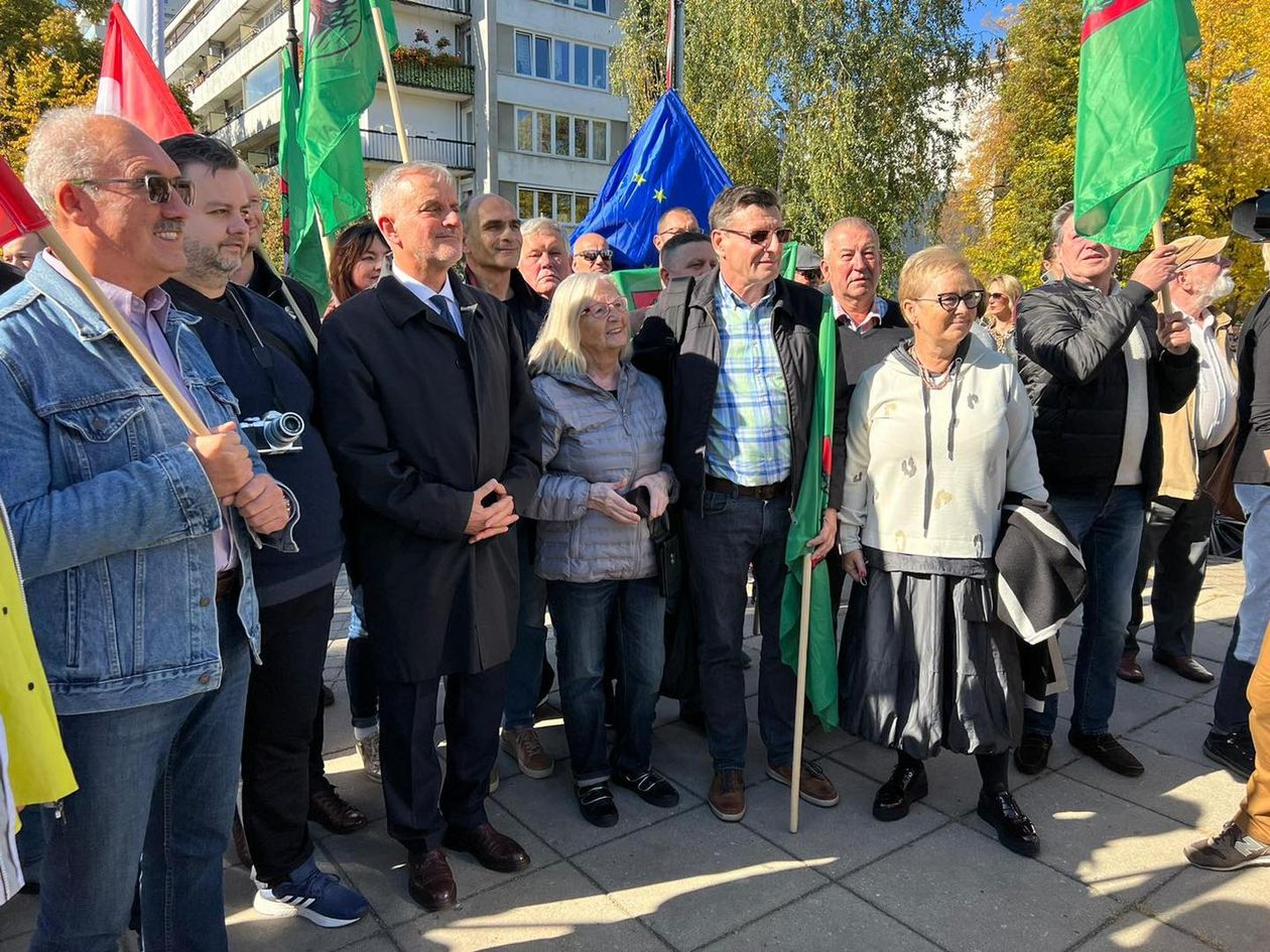 Wałbrzych/Kraj: Wałbrzyszanie na proteście w Warszawie