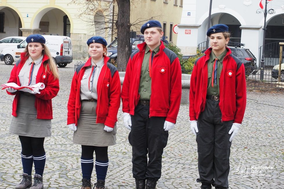 REGION, Kamienna Góra: Maszt w rynku