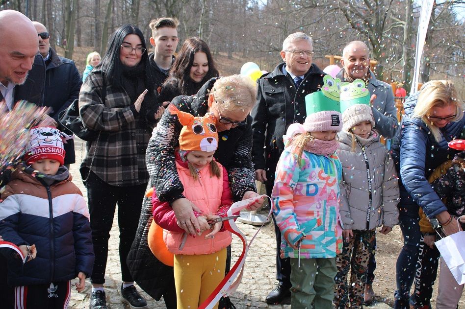 REGION, Szczawno-Zdrój: Plac zabaw już otwarty