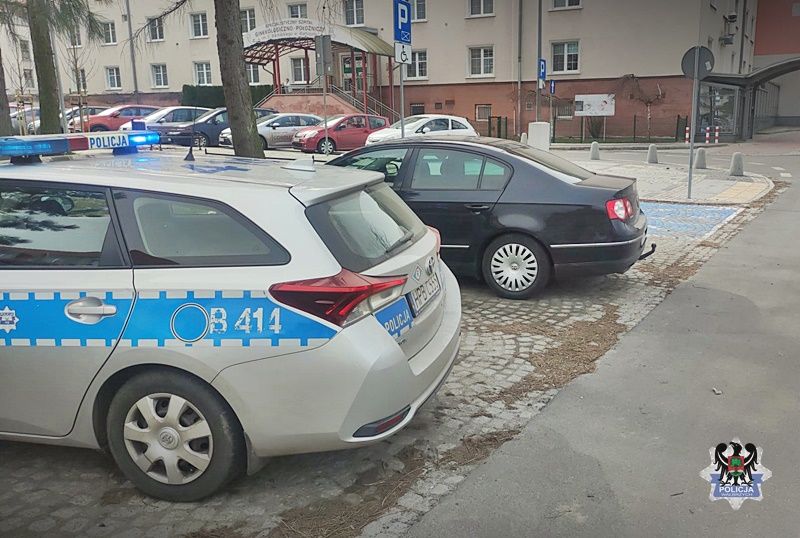 Wałbrzych: Eskorta kobiety w ciąży