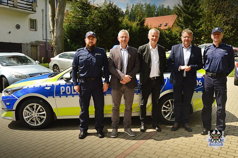 REGION, Jedlina-Zdrój/Głuszyca/Walim: Nowy wóz dla policji