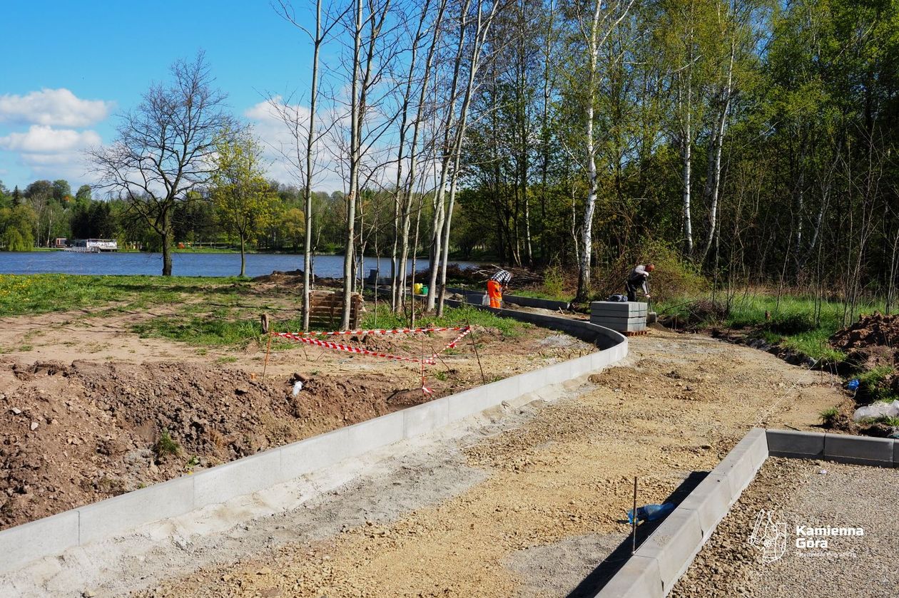 REGION, Kamienna Góra: Parking na 50 aut