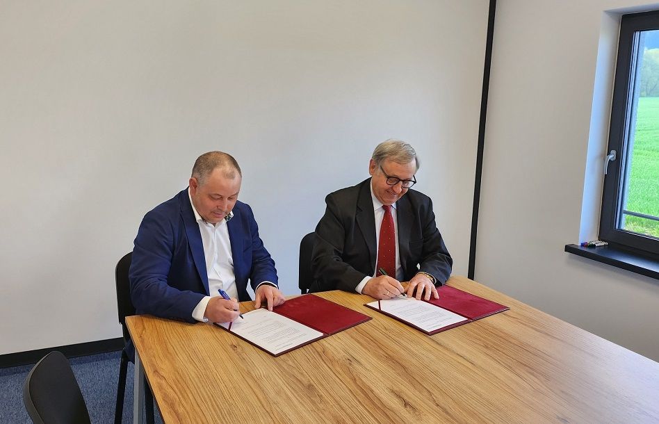Wałbrzych/Czarny Bór: Umowa Politechniki z czarnoborską firmą