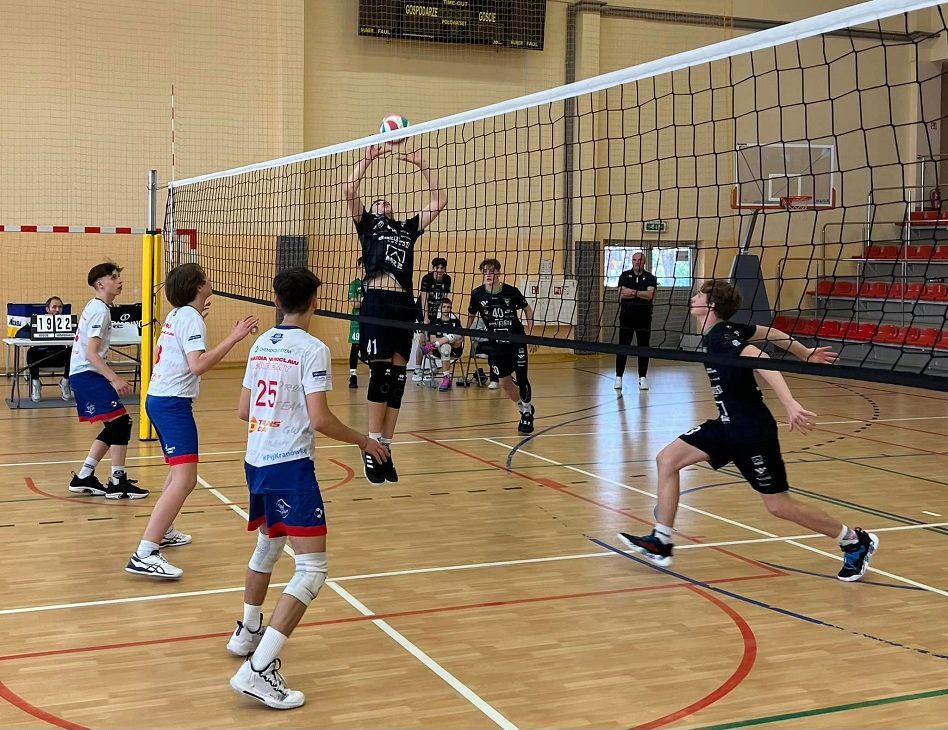 Wałbrzych/Szczawno-Zdrój: KPS triumfuje w DAS